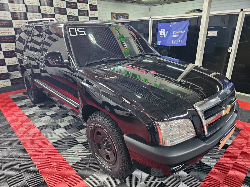 blazer 2.4 mpfi advantage 4x2 8v gasolina 4p manual 2005 caxias do sul