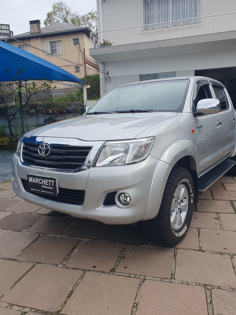 hilux 2.7 sr 4x2 cd 16v flex 4p automatico 2014 caxias do sul
