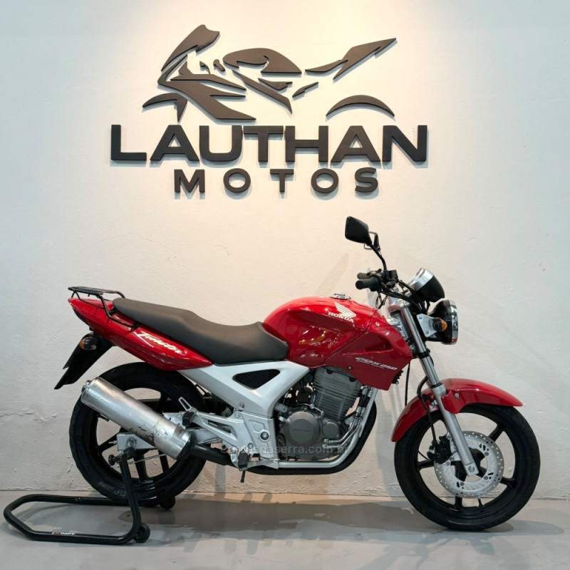 CBX 250 TWISTER 