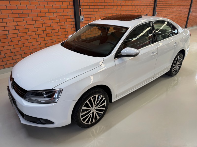 jetta 2.0 tsi highline 211cv gasolina 4p tiptronic 2014 bento goncalves