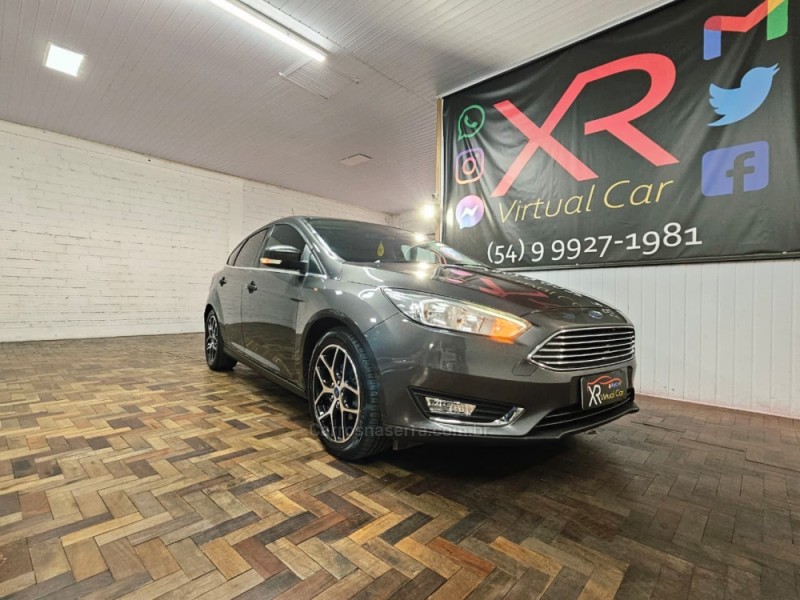 focus 2.0 titanium hatch 16v flex 4p automatico 2017 farroupilha