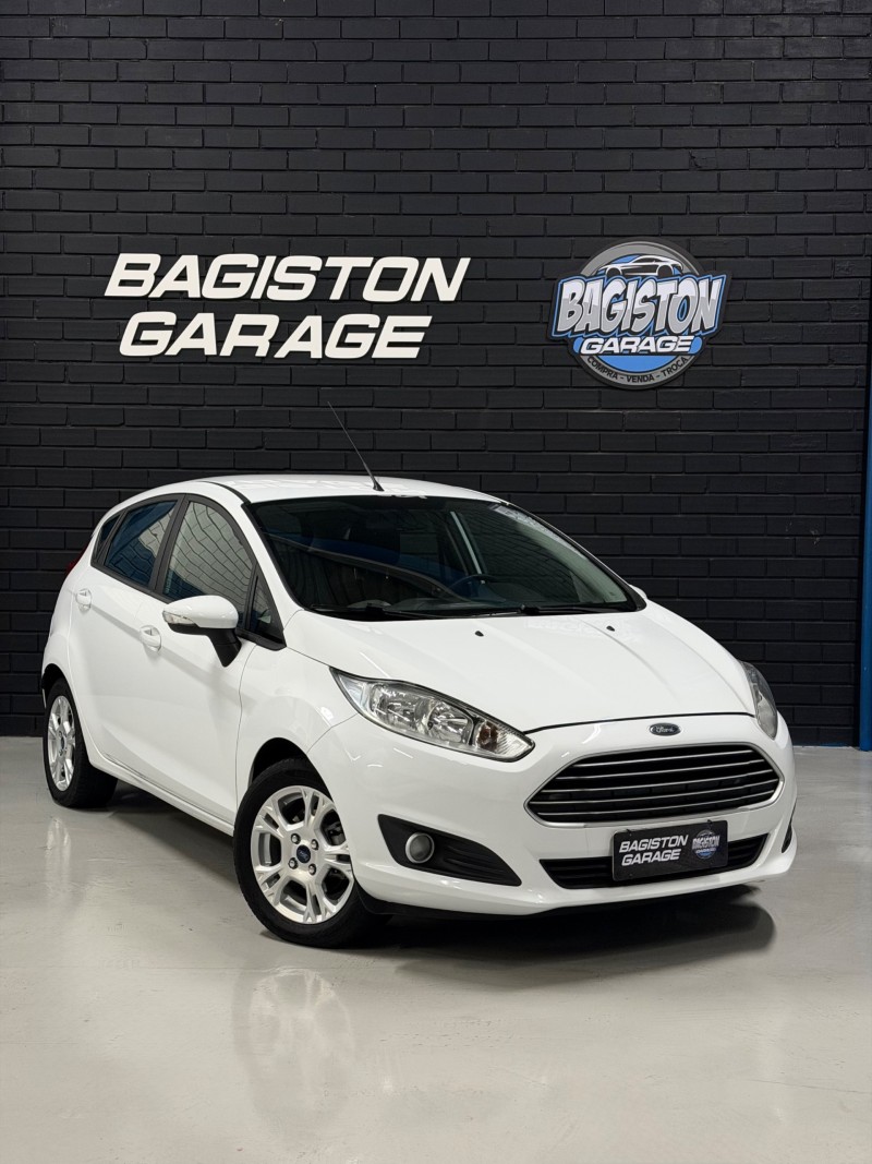 fiesta 1.5 se hatch 16v flex 4p manual 2015 caxias do sul