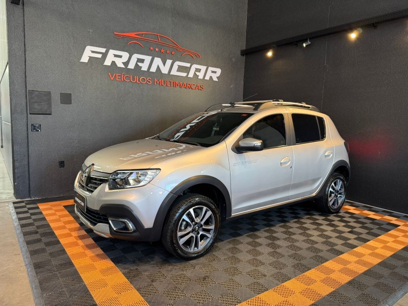 SANDERO 1.6 STEPWAY 16V FLEX 4P AUTOMÁTICO