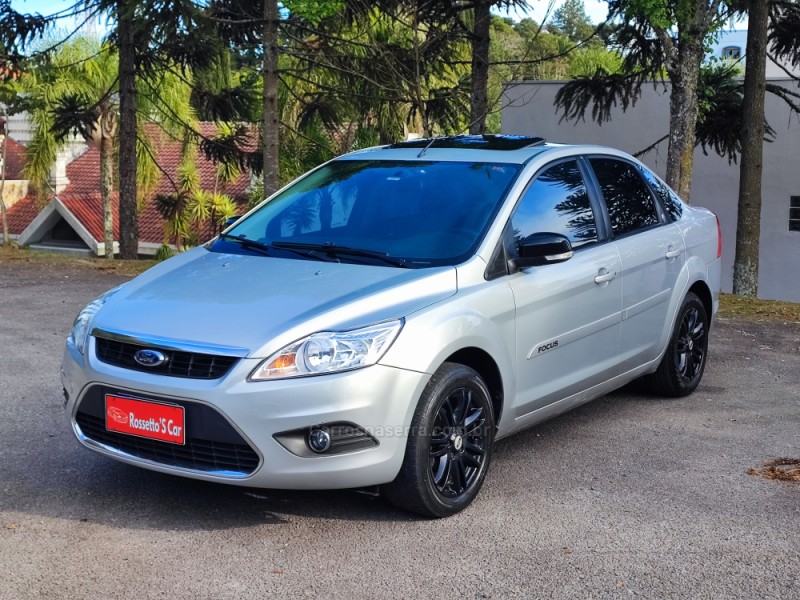 focus 2.0 ghia sedan 16v flex 4p automatico 2009 farroupilha