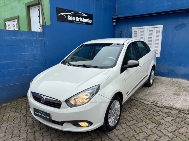 siena 1.6 mpi essence 16v flex 4p automatizado 2014 caxias do sul