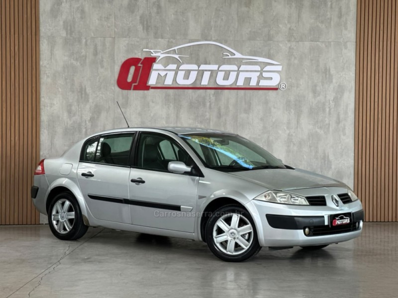 megane 1.6 dynamique 16v flex 4p manual 2011 novo hamburgo