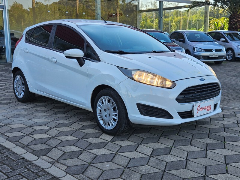 fiesta 1.5 s hatch 16v flex 4p manual 2015 bom principio