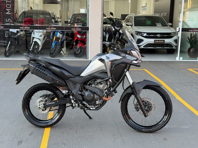 xre 300 sahara 2025 bento goncalves