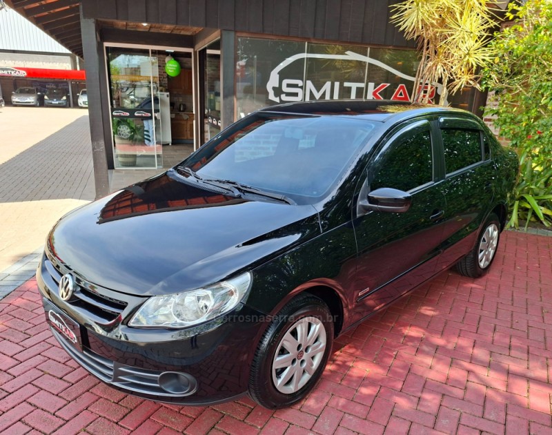 voyage 1.0 mi 8v flex 4p manual 2010 rolante