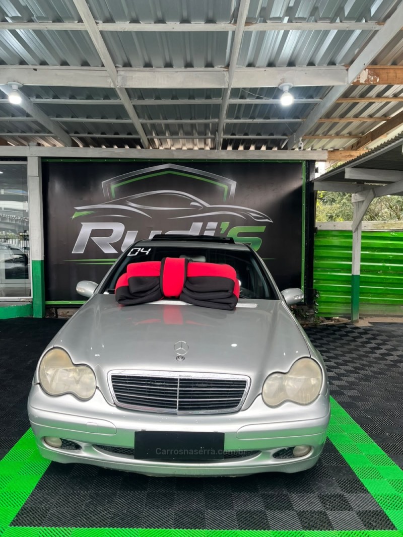 c 180 k 1.8 classic kompressor 16v 143 cv gasolina 4p automatico 2004 caxias do sul
