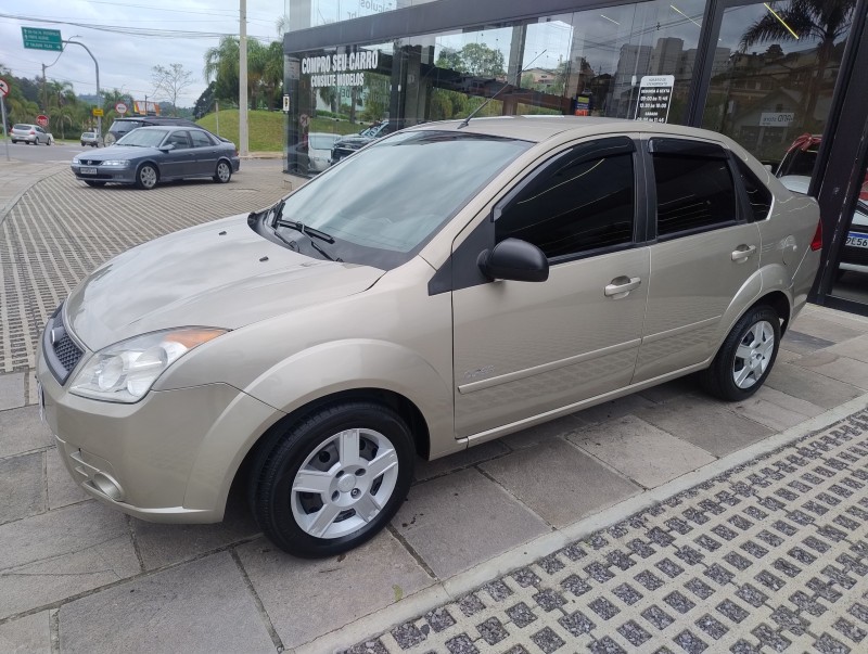 fiesta 1.0 mpi sedan 8v flex 4p manual 2009 caxias do sul