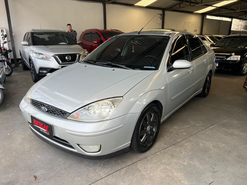 focus 2.0 ghia sedan 16v gasolina 4p manual 2007 caxias do sul