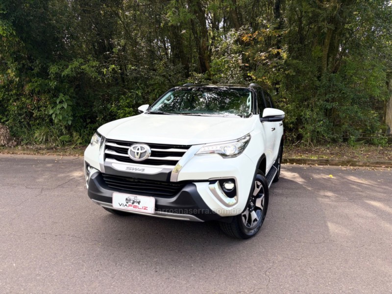 hilux sw4 2.8 srx 4x4 diamond 16v turbo diesel 4p 7 lugares automatico 2019 feliz