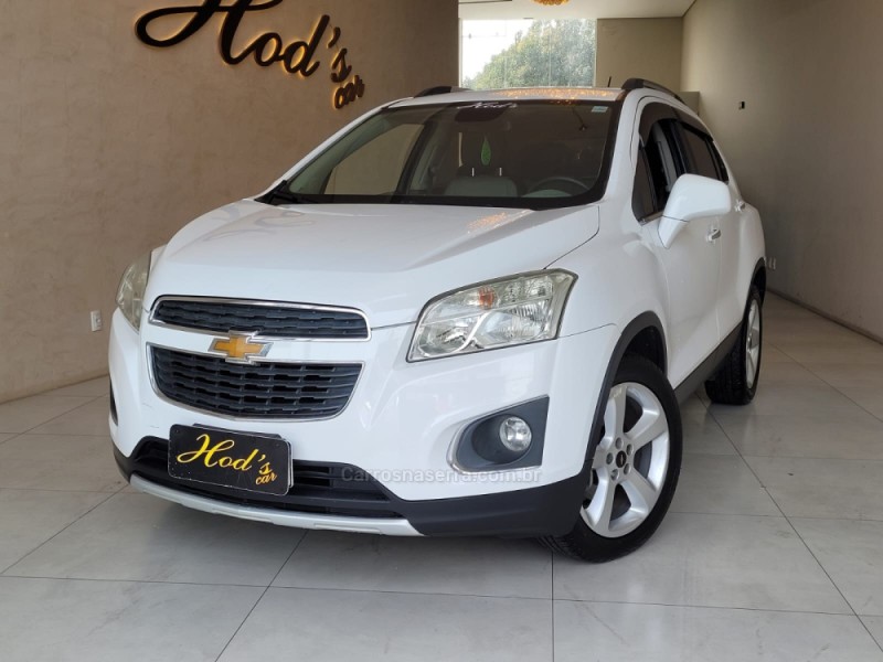 tracker 1.8 mpfi ltz 4x2 16v flex 4p automatico 2015 canela