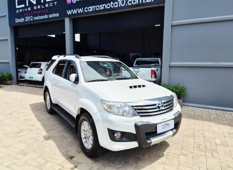 hilux sw4 3.0 srv 4x4 7 lugares 16v turbo intercooler diesel 4p automatico 2013 lajeado