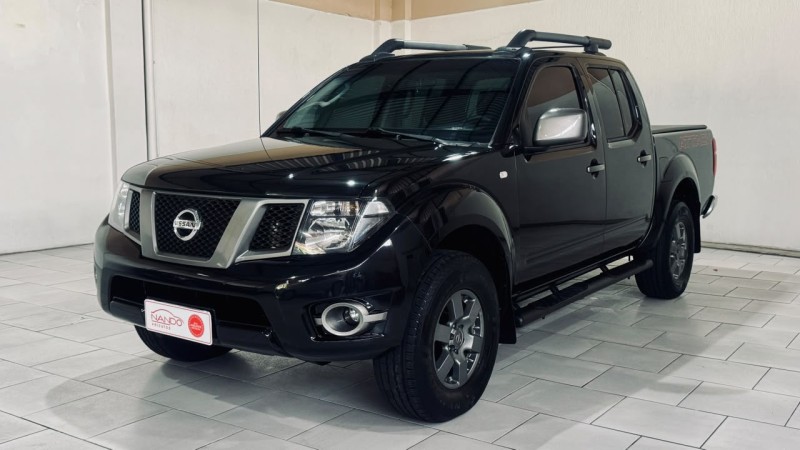FRONTIER 2.5 SV ATTACK 10 ANOS 4X4 CD TURBO ELETRONIC DIESEL 4P MANUAL