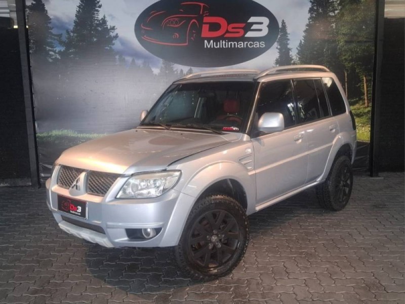 pajero tr4 2.0 4x4 16v 131cv gasolina 4p automatico 2010 caxias do sul