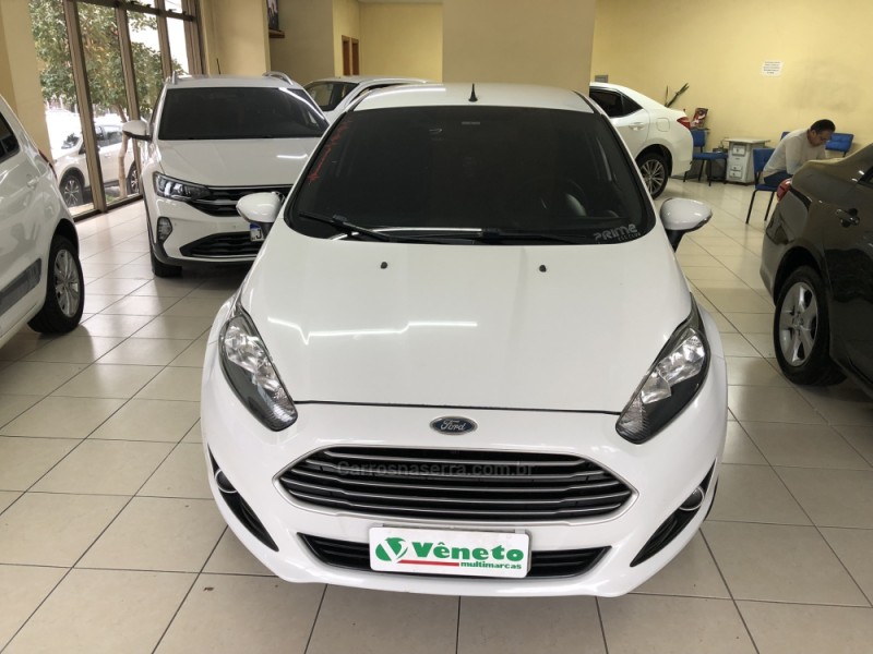 fiesta 1.6 sel hatch 16v flex 4p manual 2016 farroupilha