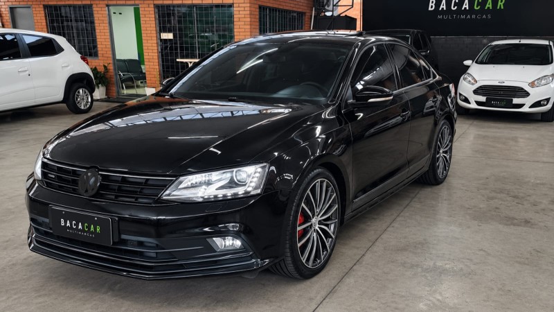 jetta 2.0 tsi highline 211cv gasolina 4p dsg 2017 caxias do sul