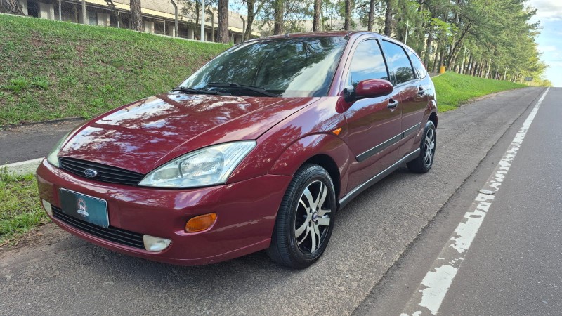 focus 2.0 ghia 16v gasolina 4p manual 2001 venancio aires