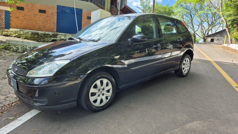 focus 1.6 8v flex 4p manual 2009 venancio aires