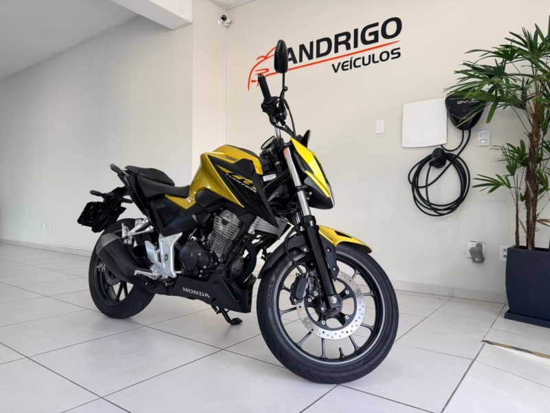 cb 300f twister abs 2024 caxias do sul