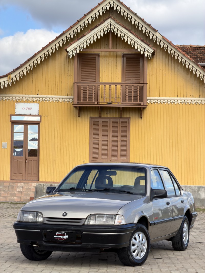 Chevrolet Monza 2.0 EFI GL 8V GASOLINA 4P MANUAL 1995