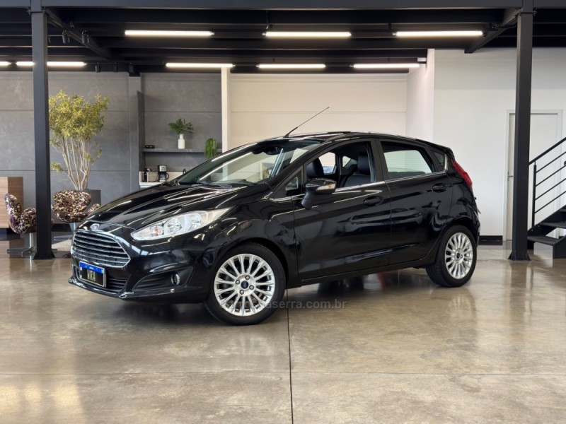FIESTA 1.6 TITANIUM HATCH 16V FLEX 4P AUTOMÁTICO