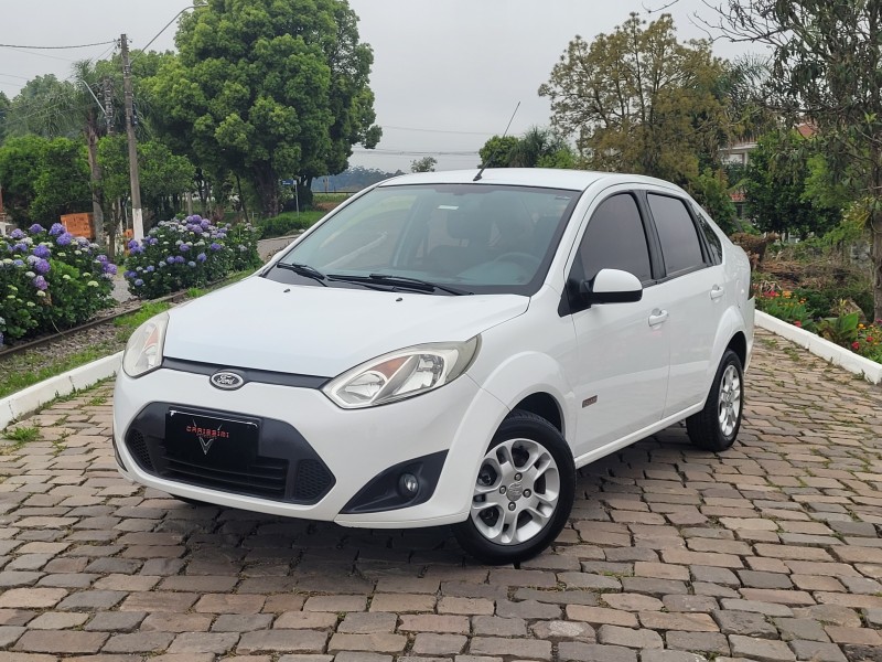 fiesta 1.6 mpi sedan 8v flex 4p manual 2013 carlos barbosa