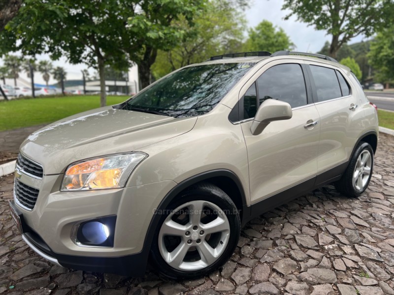 tracker 1.8 mpfi ltz 4x2 16v flex 4p automatico 2015 dois irmaos