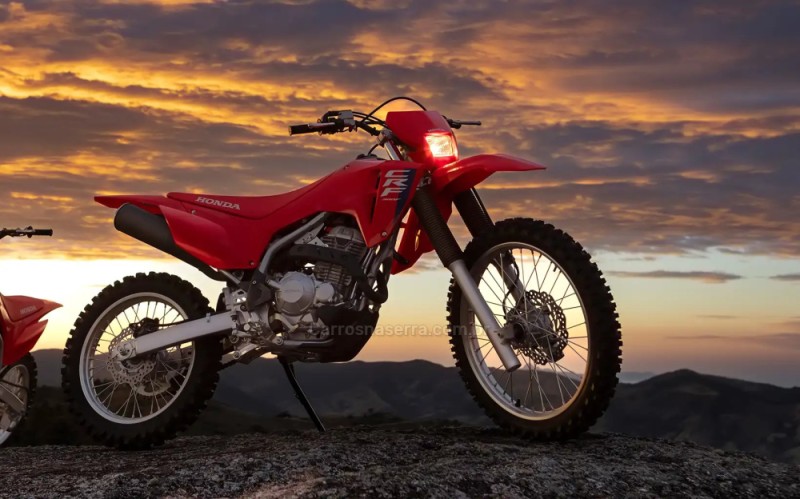 crf 300f  2027 caxias do sul