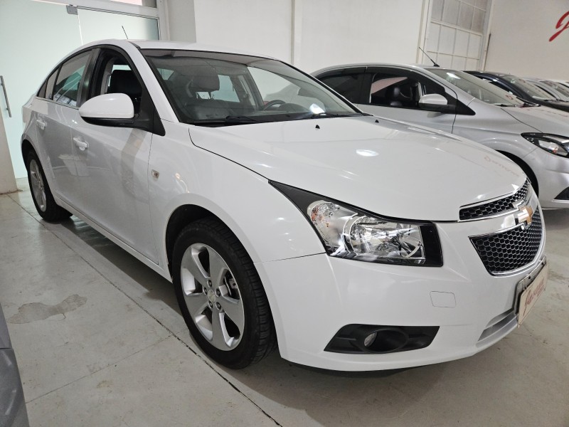 cruze 1.8 lt 16v flex 4p automatico 2013 bom principio