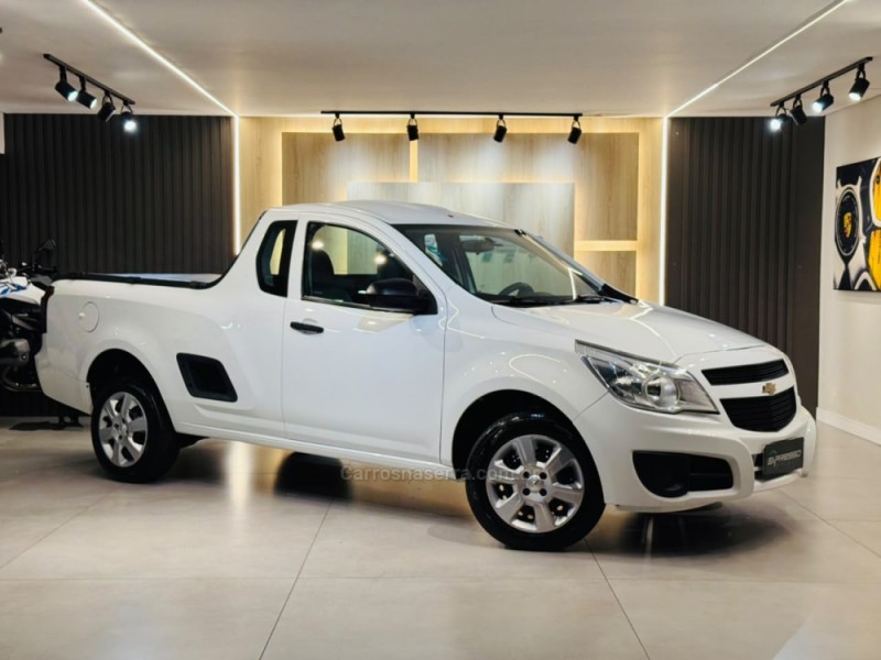 montana 1.4 mpfi ls cs 8v flex 2p manual 2017 canoas