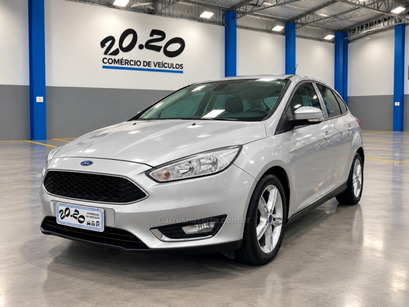 focus 2.0 ghia sedan 16v flex 4p automatico 2016 farroupilha