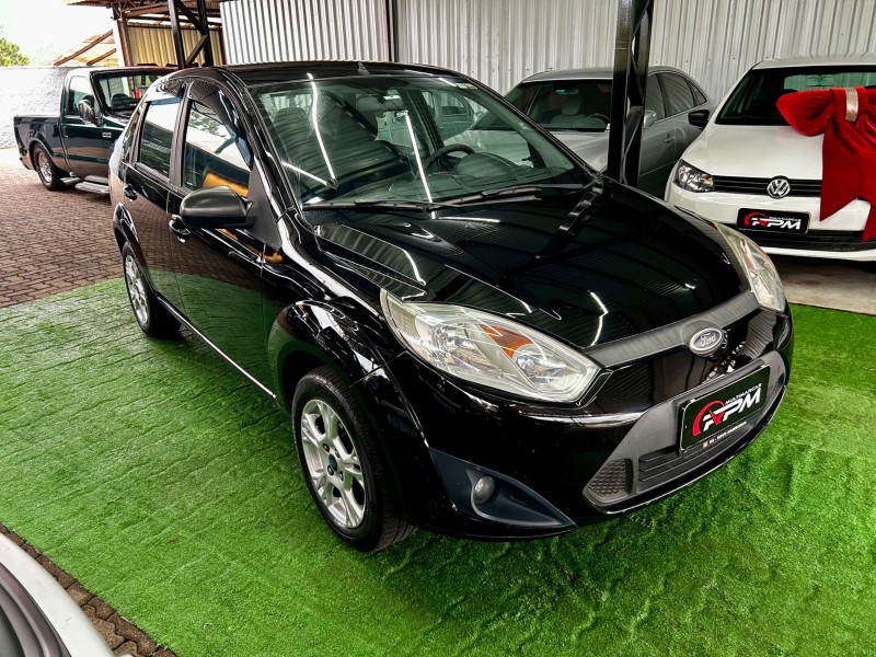 fiesta 1.6 rocam sedan 8v flex 4p manual 2013 sao sebastiao do cai