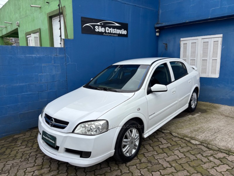 astra 2.0 mpfi elegance 8v flex 4p manual 2005 caxias do sul