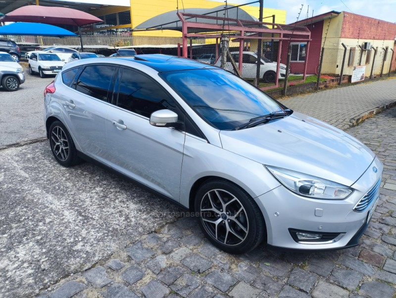 focus 2.0 titanium plus fastback 16v flex 4p automatico 2016 farroupilha