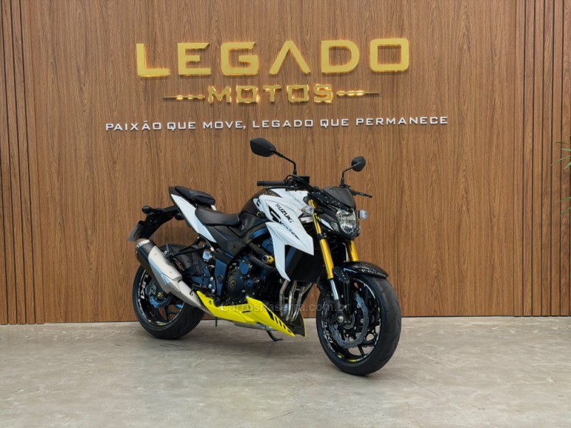 gsxs 750 a 2024 novo hamburgo