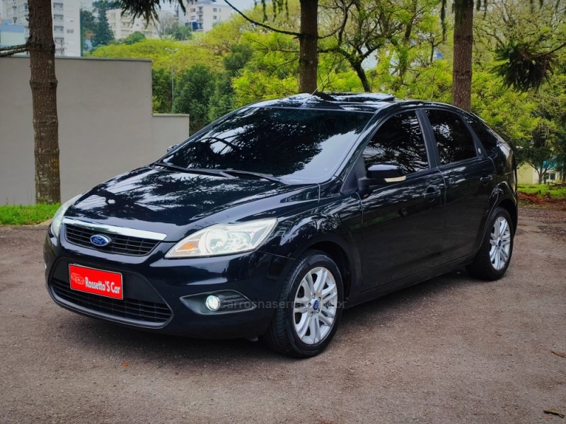 focus 2.0 ghia 16v flex 4p automatico 2010 farroupilha