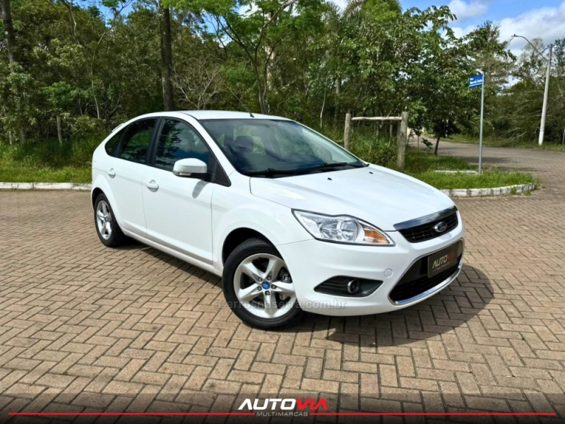 focus 1.6 8v flex 4p manual 2013 sapiranga