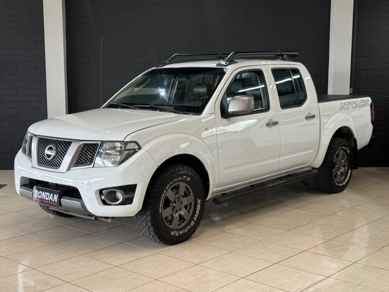 frontier 2.5 le attack 4x4 cd turbo eletronic diesel 4p automatico 2016 farroupilha