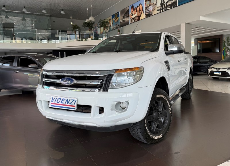 ranger 3.2 xlt 4x4 cd 20v diesel 4p automatico 2014 farroupilha