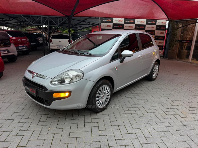 punto 1.4 attractive italia 8v flex 4p manual 2013 estancia velha