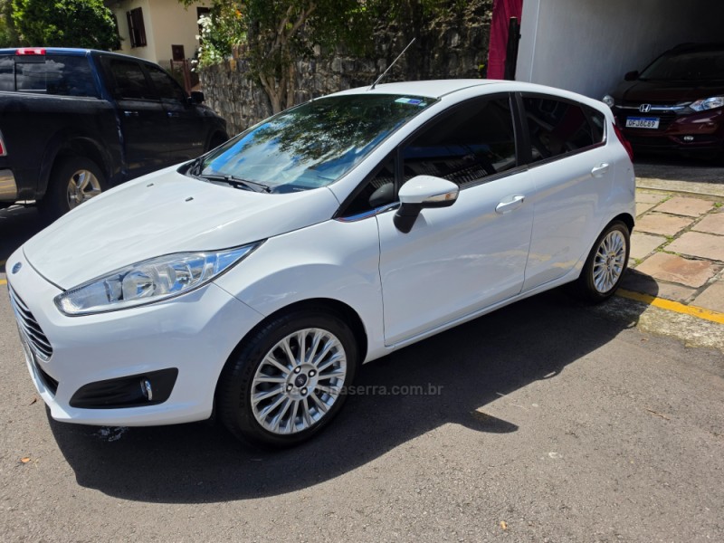 new fiesta 1.6 se hatch 16v flex 4p manual 2014 veranopolis