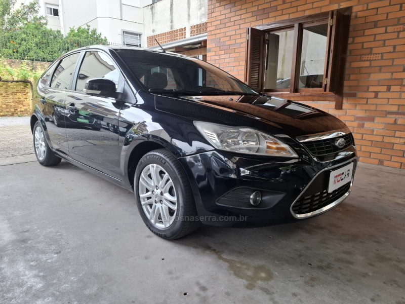 focus 2.0 ghia 16v gasolina 4p automatico 2009 garibaldi