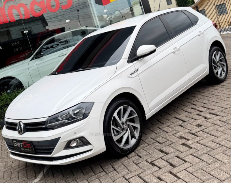 polo 1.0	200 tsi highline automatico  2020 dois irmaos