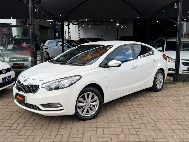 cerato 1.6 sx3 16v flex 4p automatico 2015 lagoa vermelha