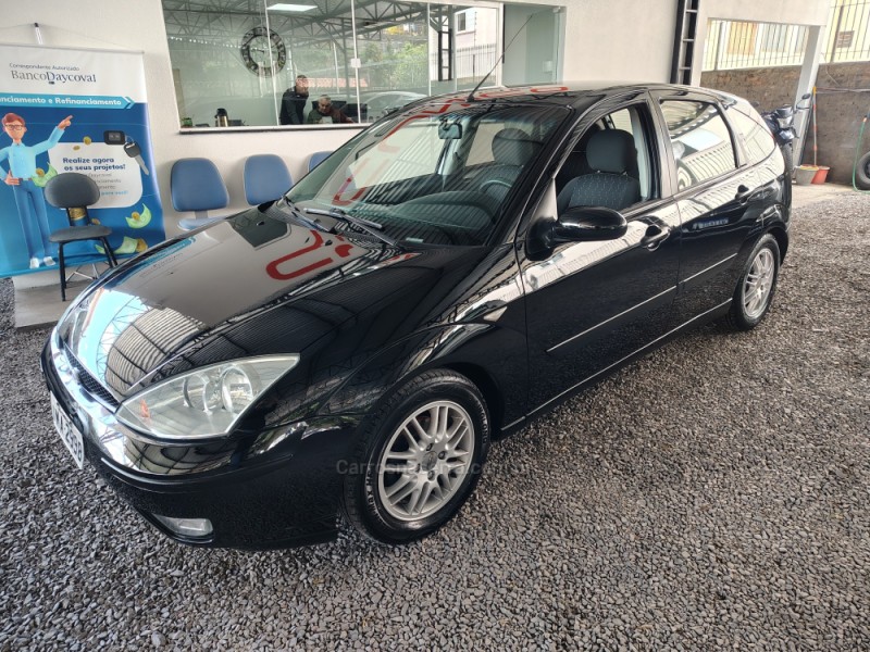 focus 1.6 gl 8v gasolina 4p manual 2005 caxias do sul