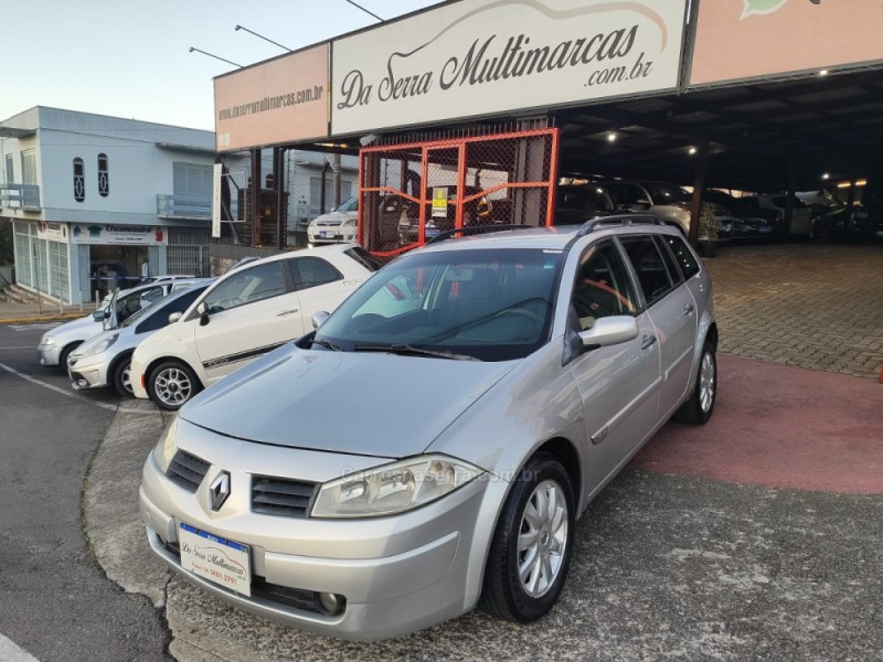 MÉGANE 1.6 DYNAMIQUE GRAND TOUR 16V FLEX 4P MANUAL
