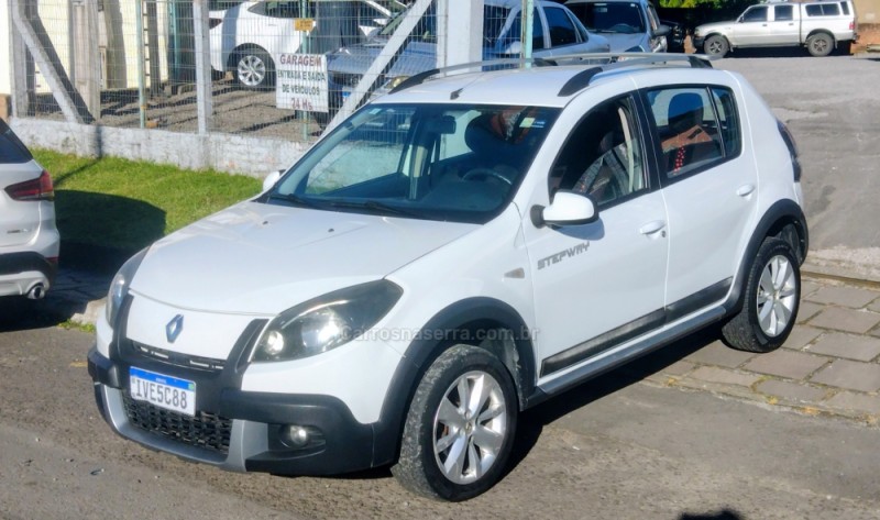 sandero 1.6 stepway 16v flex 4p automatico 2014 caxias do sul